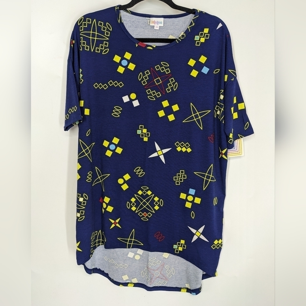 NWT LULAROE Geometric Print Short Sleeve Hi-Lo Tee